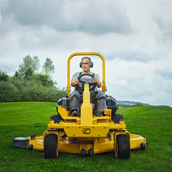 profesionalna traktorska kosilica Cub Cadet Z7 183 - Slika 3